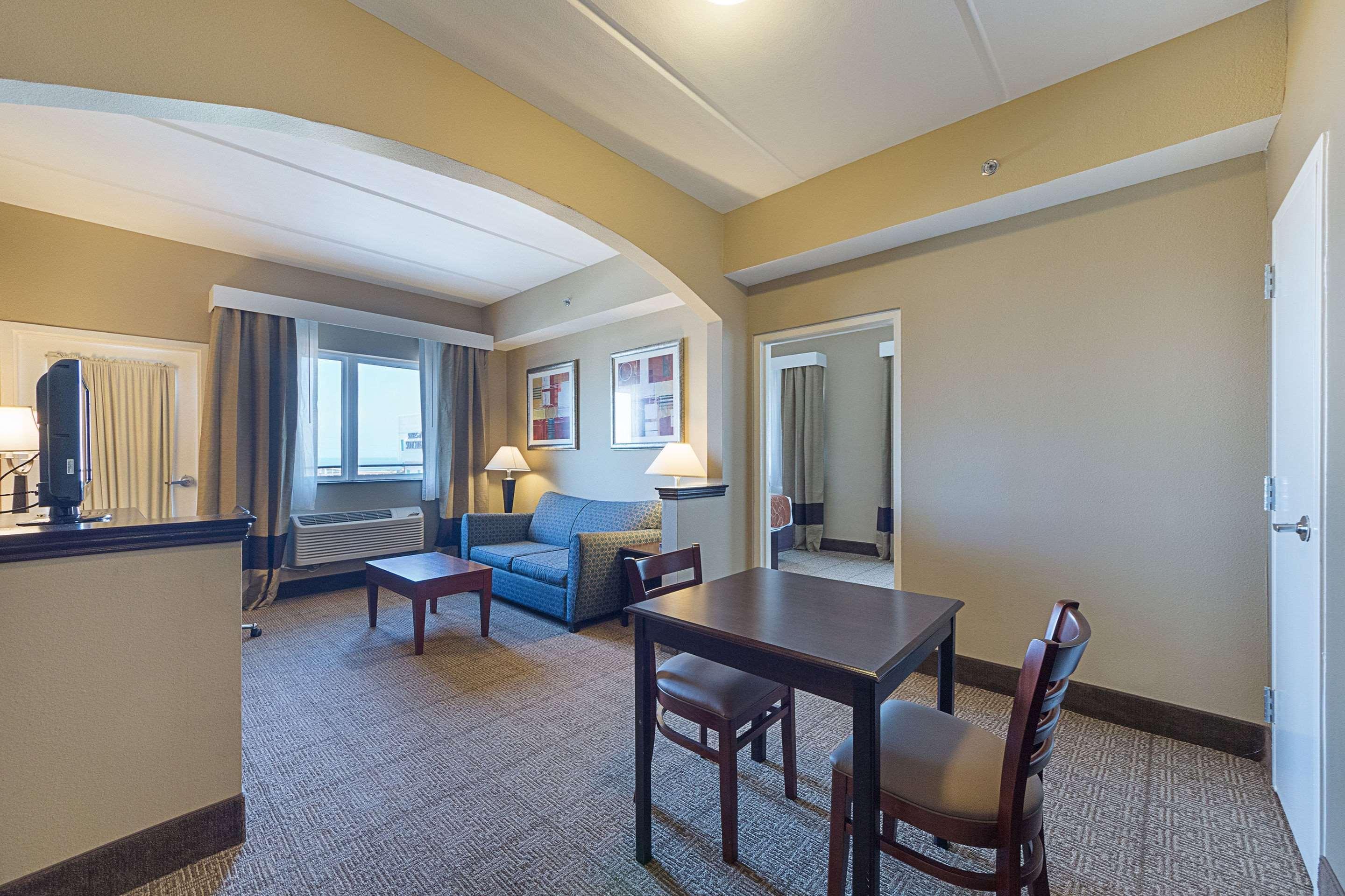 Comfort Suites Beachside South Padre Island Exteriör bild